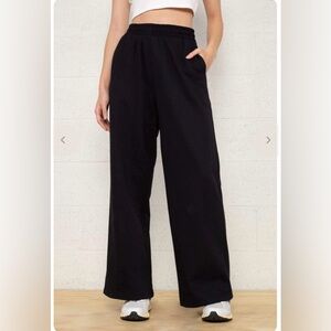 NLT FLEECE STRAIGHT LEG SWEATPANTS  Size Medium BLACK Womens Tags Removed